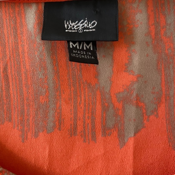 Spring/Summer Top - Picture 3 of 5